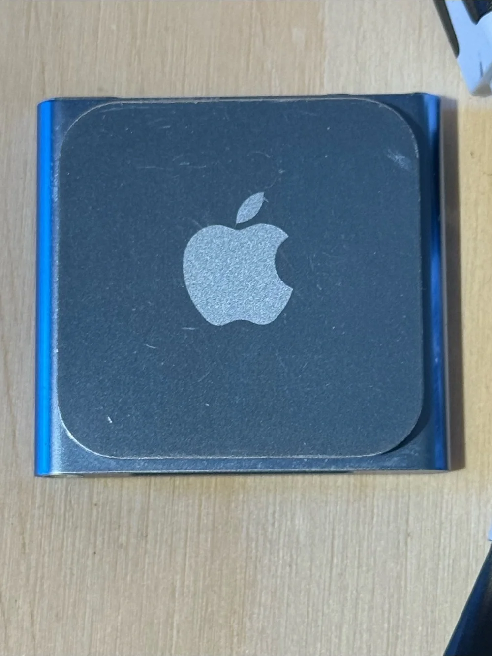 iPod Nano 6thGen 8GB Blue Model:A1366 Tested Good Batt w/Char-722Songs Read Blw!